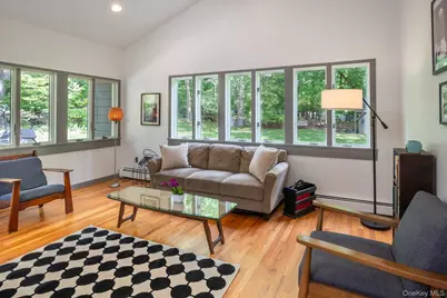 35 Hickory Hill Road, Tappan, NY 10983 - Photo 17