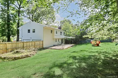 17 Twin Lakes Drive, Airmont, NY 10952 - Photo 19