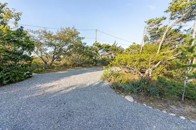 825 N Sea Drive, Southold, NY 11971 - Photo 7