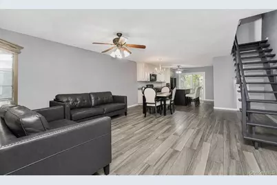 76 Belmar Drive W, New York, NY 10314 - Photo 3