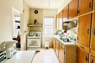 33-33 72nd St, Jackson Heights, NY 11372 - Photo 15