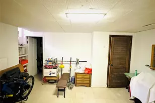 33-33 72nd St, Jackson Heights, NY 11372 - Photo 17