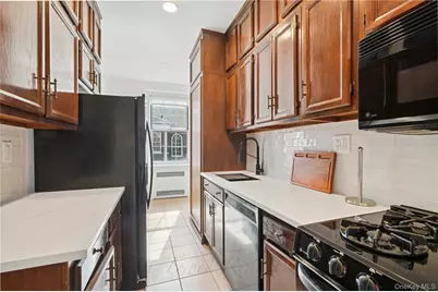 1 Meadow #3H-1, Woodmere, NY 11598 - Photo 9