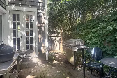 28 Bowden Square, Southampton, NY 11968 - Photo 9