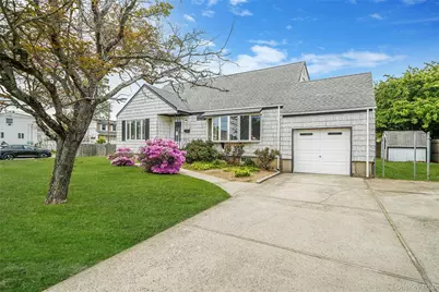 75 Barnum Street, West Babylon, NY 11704 - Photo 1