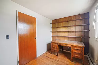 75 Barnum Street, West Babylon, NY 11704 - Photo 19