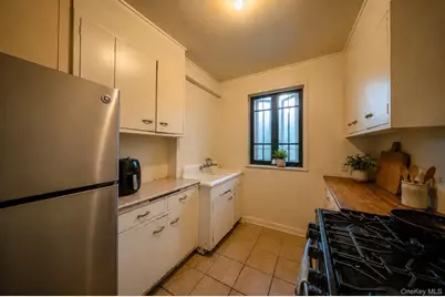 1450 Parkchester Road #4E, Bronx, NY 10462 - Photo 5