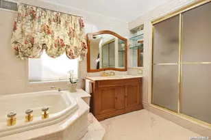 272 Chapel Rd, Manhasset, NY 11030 - Photo 25