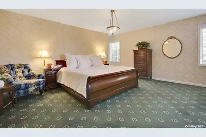 272 Chapel Road, Manhasset, NY 11030 - Photo 23