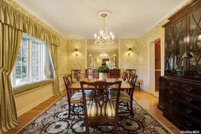 272 Chapel Road, Manhasset, NY 11030 - Photo 13
