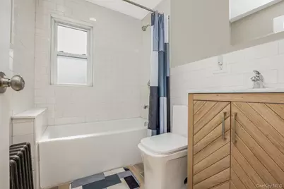 11458 198th Street, Jamaica, NY 11412 - Photo 7