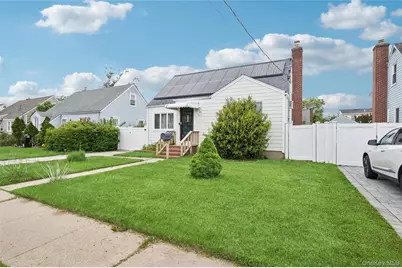 1043 Thomas Avenue, Baldwin, NY 11510 - Photo 1