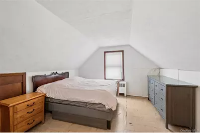 1043 Thomas Avenue, Baldwin, NY 11510 - Photo 13