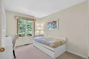 240-17 Oak Park Dr, Douglaston, NY 11362 - Photo 17