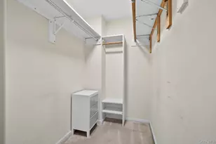 240-17 Oak Park Dr, Douglaston, NY 11362 - Photo 15