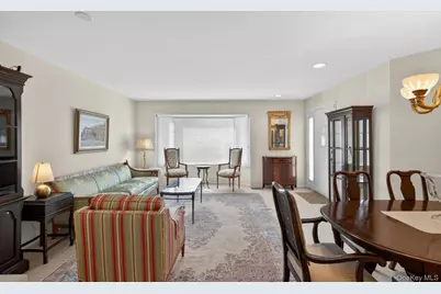 240-17 Oak Park Drive #73A, Douglaston, NY 11362 - Photo 7