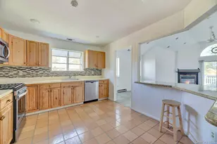 367 Seabreeze Ct, Moriches, NY 11955 - Photo 5