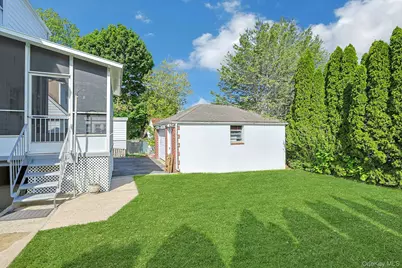106 Alexander Avenue, White Plains, NY 10606 - Photo 27