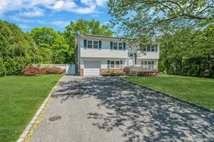 15 Peters Ln, Port Jefferson Station, NY 11776 - Photo 9