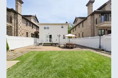 15-38 150th St, Whitestone, NY 11357 - Photo 23