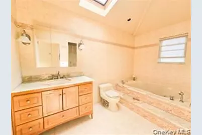 15-38 150th St, Whitestone, NY 11357 - Photo 17