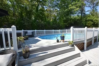 66 Singingwood Drive, Holbrook, NY 11741 - Photo 19