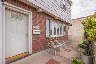 75-75 180th St, Fresh Meadows, NY 11366 - Photo 5