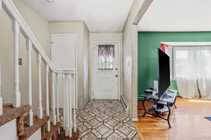 1335 August Rd, North Babylon, NY 11703 - Photo 9
