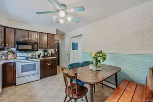 1335 August Rd, North Babylon, NY 11703 - Photo 15