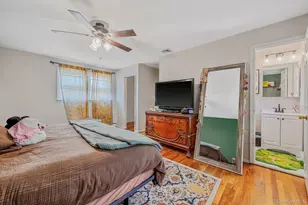 1335 August Rd, North Babylon, NY 11703 - Photo 25