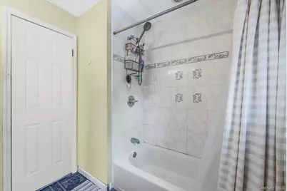 1335 August Road, North Babylon, NY 11703 - Photo 35