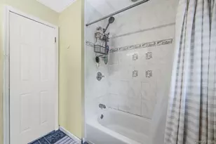 1335 August Rd, North Babylon, NY 11703 - Photo 35