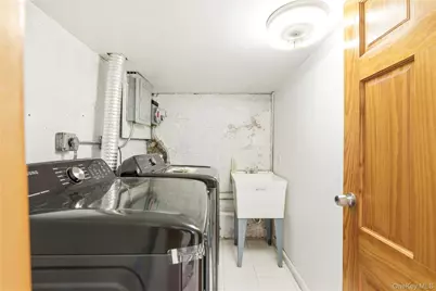67-99 Exeter Street, Forest Hills, NY 11375 - Photo 23