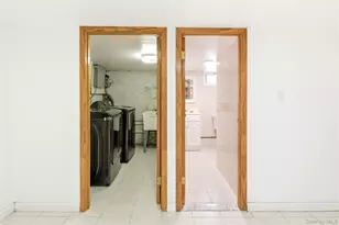 67-99 Exeter St, Forest Hills, NY 11375 - Photo 21