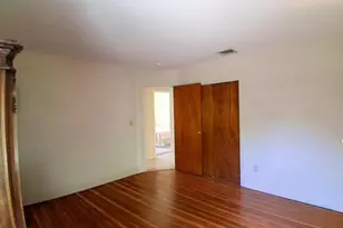 37 Acorn Pl, Lynbrook, NY 11563 - Photo 7