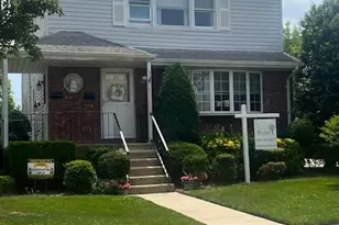 37 Acorn Pl, Lynbrook, NY 11563 - Photo 11