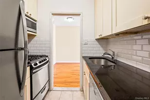 41-42 73 St, Woodside, NY 11377 - Photo 15