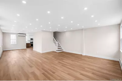 123 E Maple Street, Valley Stream, NY 11580 - Photo 3