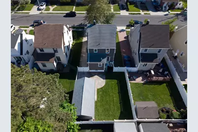 123 E Maple Street, Valley Stream, NY 11580 - Photo 9