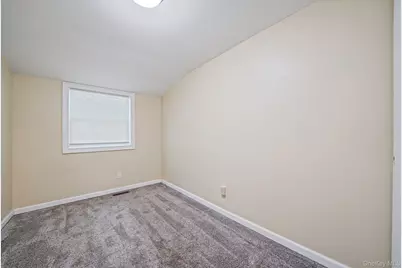 102 Hill Spur, Calverton, NY 11933 - Photo 21