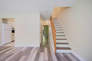 102 Hill Spur, Calverton, NY 11933 - Photo 15