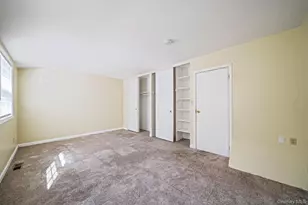 102 Hill Spur, Calverton, NY 11933 - Photo 17