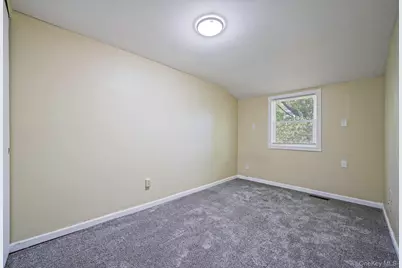 102 Hill Spur, Calverton, NY 11933 - Photo 19