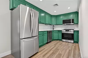 242 Maple Ave, Westbury, NY 11590 - Photo 13