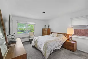 205 Halsey Ave, Jericho, NY 11753 - Photo 11