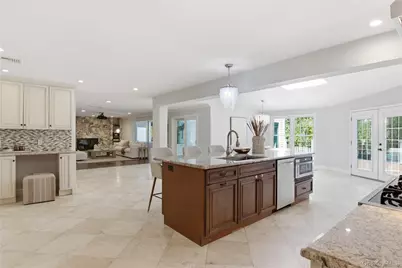 10 Stony Run Court, Dix Hills, NY 11746 - Photo 15