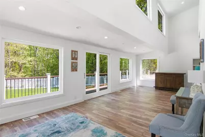 10 Stony Run Court, Dix Hills, NY 11746 - Photo 19
