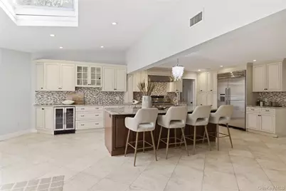 10 Stony Run Court, Dix Hills, NY 11746 - Photo 13