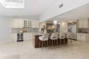 10 Stony Run Ct, Dix Hills, NY 11746 - Photo 13