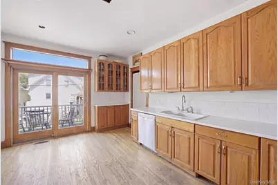 35 Jackson Street, New Rochelle, NY 10801 - Photo 5